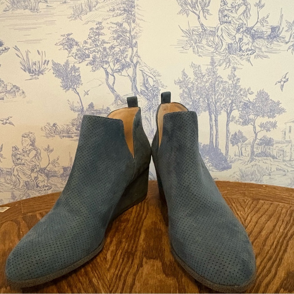 Stylish Blue Ankle Boots
